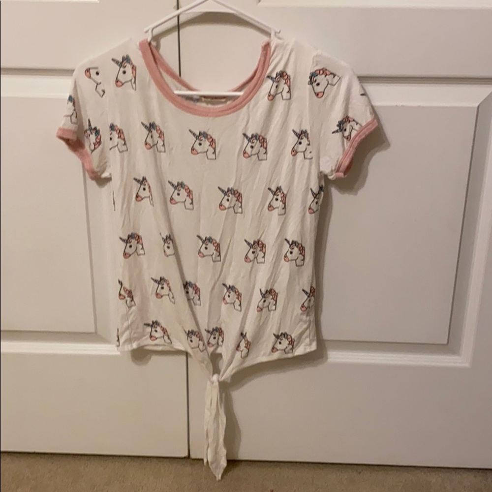 unicorn tee!! MAKE AN OFFER